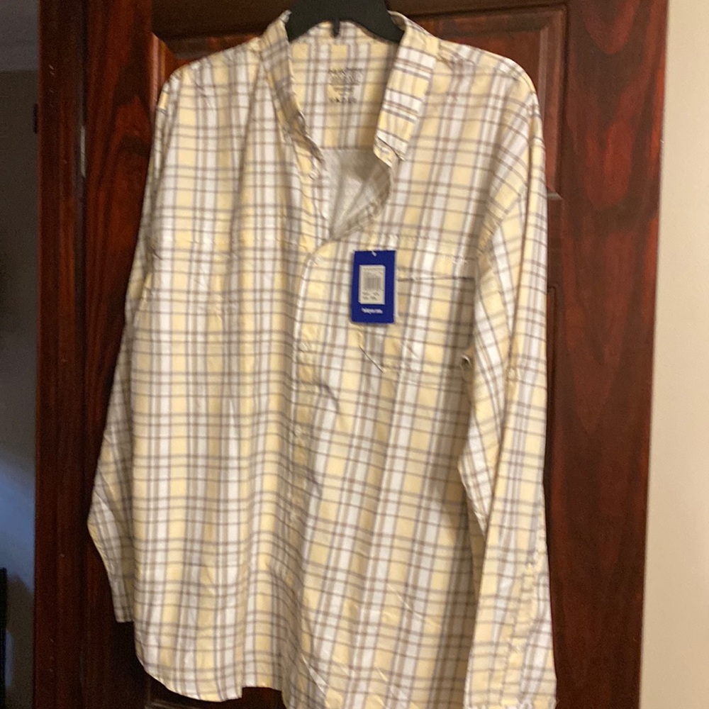 Huk new long sleeve shirt. XXL
